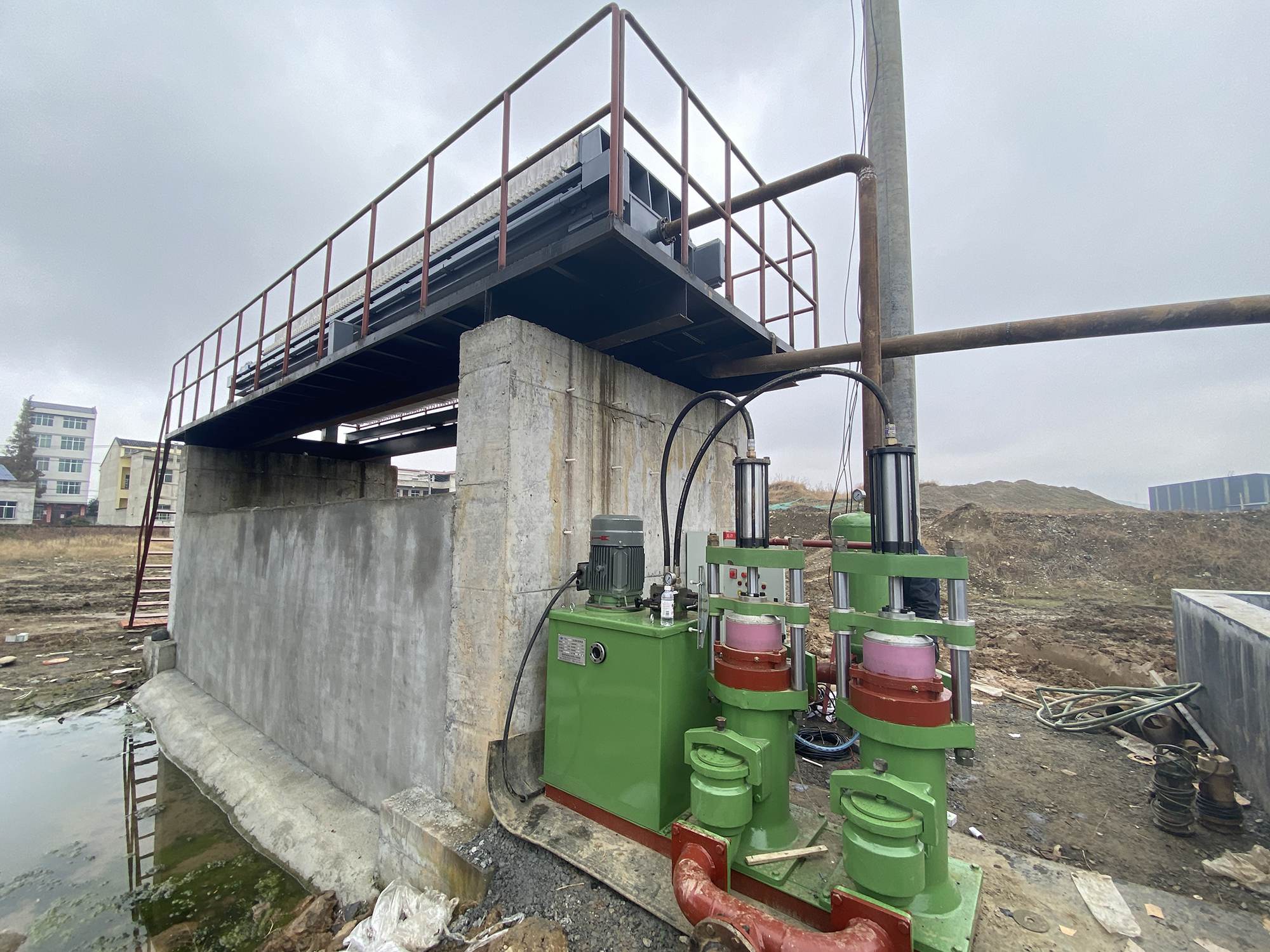 洗沙廠300平方壓濾機(jī)及壓濾機(jī)柱塞泵客戶案例 洗沙廠300平方壓濾機(jī)及壓濾機(jī)柱塞泵客戶案例